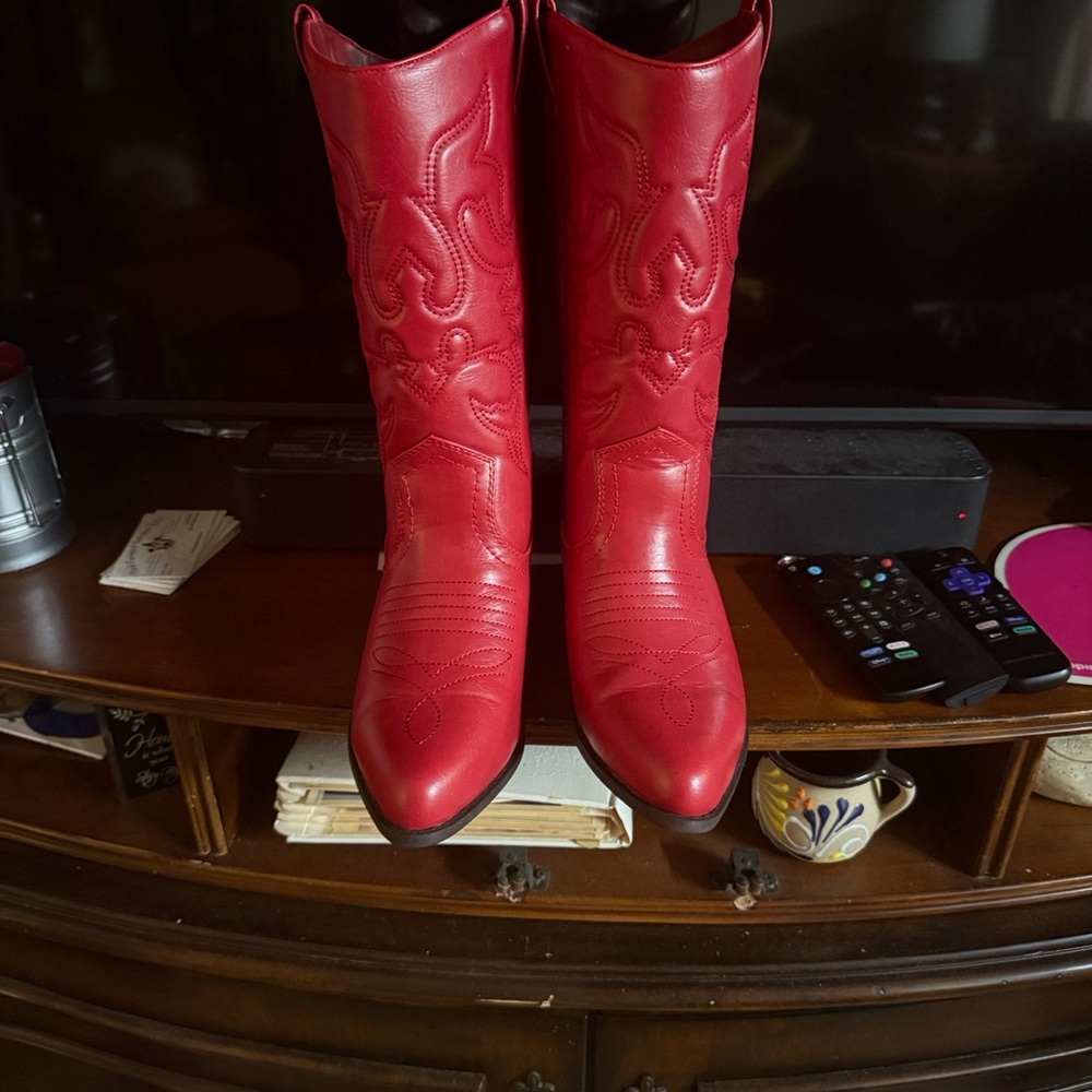 Soda Red Western Heeled Boots